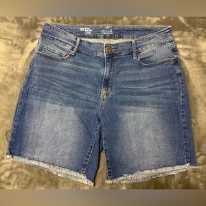 a.n.a Women's Blue Distressed Denim Shorts